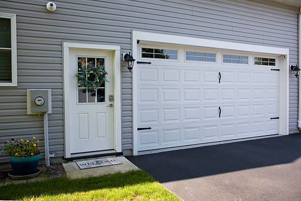 24/7 Emergency Garage Door Panel Replacement experts in Whittingham, NJ